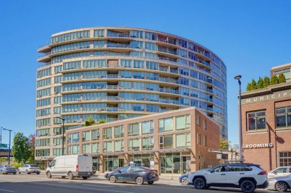 Photo 1 at 211 - 445 W 2nd Avenue, False Creek, Vancouver West