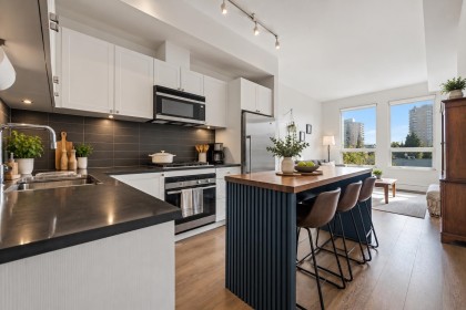 Photo 5 at 414 - 105 W 2nd Street, Lower Lonsdale, North Vancouver