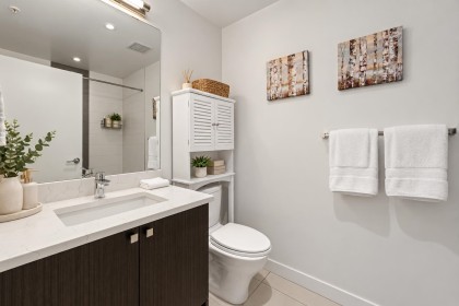 Photo 8 at 414 - 105 W 2nd Street, Lower Lonsdale, North Vancouver