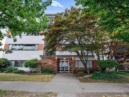 Photo 2 at 105 - 1879 Barclay Street, West End VW, Vancouver West