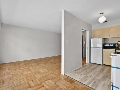 Photo 10 at 105 - 1879 Barclay Street, West End VW, Vancouver West
