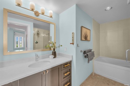 Photo 17 at 209 - 1311 Beach Avenue, West End VW, Vancouver West