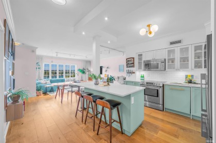 Photo 7 at 209 - 1311 Beach Avenue, West End VW, Vancouver West