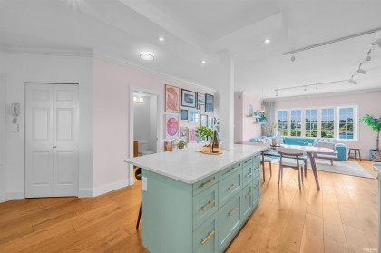 Photo 10 at 209 - 1311 Beach Avenue, West End VW, Vancouver West