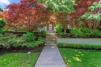 Photo 2 at 990 Jefferson Avenue, Sentinel Hill, West Vancouver