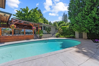 Photo 7 at 990 Jefferson Avenue, Sentinel Hill, West Vancouver