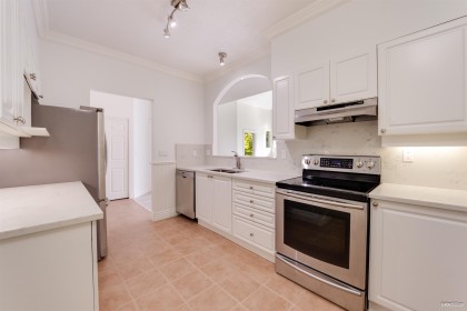 Photo 5 at 405 - 3625 Windcrest Drive, Roche Point, North Vancouver