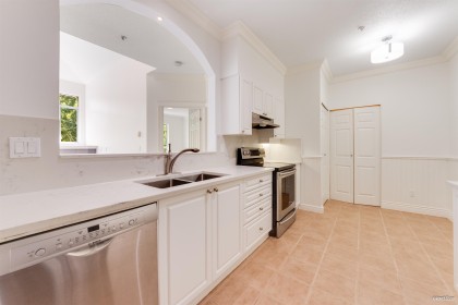Photo 8 at 405 - 3625 Windcrest Drive, Roche Point, North Vancouver