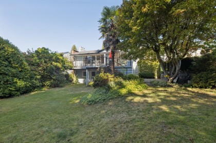 Photo 32 at 915 Wentworth Avenue, Forest Hills NV, North Vancouver