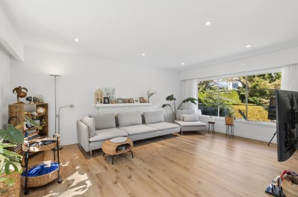 Photo 5 at 915 Wentworth Avenue, Forest Hills NV, North Vancouver