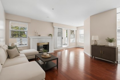 Photo 8 at 214 - 2105 W 42nd Avenue, Kerrisdale, Vancouver West