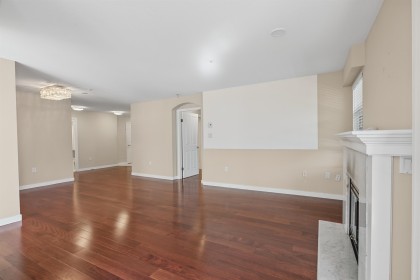 Photo 25 at 214 - 2105 W 42nd Avenue, Kerrisdale, Vancouver West