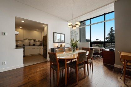 Photo 12 at 114 - 1420 Duchess Avenue, Ambleside, West Vancouver