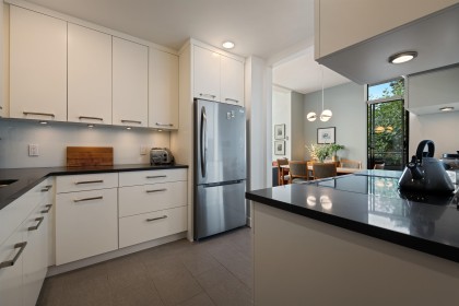 Photo 7 at 114 - 1420 Duchess Avenue, Ambleside, West Vancouver
