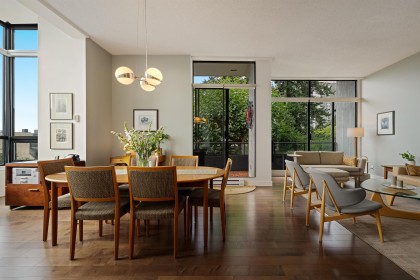 Photo 3 at 114 - 1420 Duchess Avenue, Ambleside, West Vancouver
