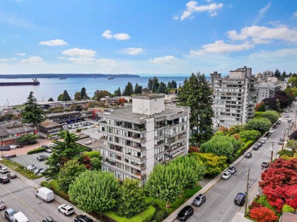 Photo 1 at 114 - 1420 Duchess Avenue, Ambleside, West Vancouver