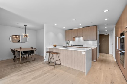 Photo 7 at 404 - 1210 E 27th Street, Lynn Valley, North Vancouver