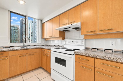 Photo 13 at 17D - 139 Drake Street, Yaletown, Vancouver West