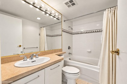 Photo 18 at 17D - 139 Drake Street, Yaletown, Vancouver West