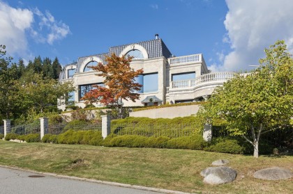 Photo 2 at 1471 Bramwell Road, Chartwell, West Vancouver