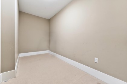 Photo 11 at 7523 Yukon Street, Marpole, Vancouver West