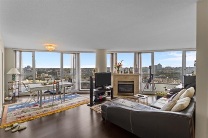 Photo 5 at 2306 - 1033 Marinaside Crescent, Yaletown, Vancouver West