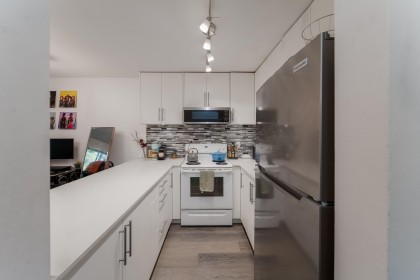 Photo 8 at 201 - 1425 Cypress Street, Kitsilano, Vancouver West