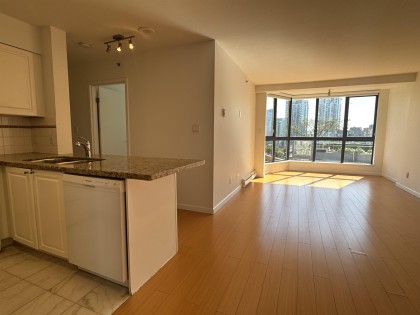 Photo 17 at 903 - 488 Helmcken Street, Yaletown, Vancouver West