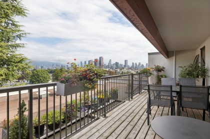 Photo 16 at 206 - 2120 W 2nd Avenue, Kitsilano, Vancouver West
