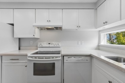 Photo 7 at 206 - 2120 W 2nd Avenue, Kitsilano, Vancouver West