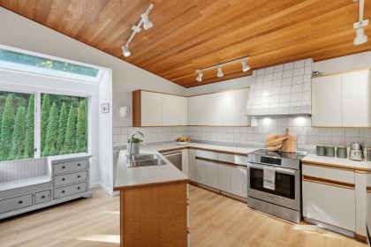 Photo 12 at 2207 Tanager Place, Seymour NV, North Vancouver