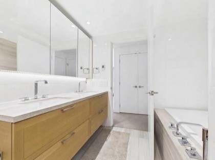Photo 16 at 311 - 1561 W 57th Avenue, South Granville, Vancouver West