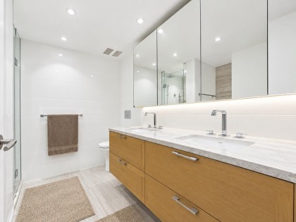 Photo 18 at 311 - 1561 W 57th Avenue, South Granville, Vancouver West