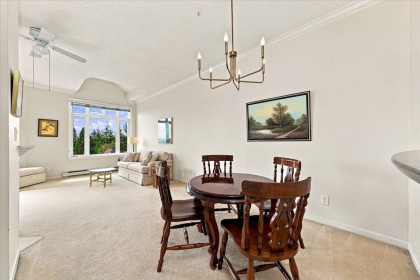Photo 3 at 403 - 121 W 29th Street, Upper Lonsdale, North Vancouver