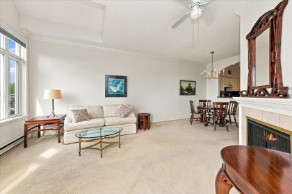 Photo 5 at 403 - 121 W 29th Street, Upper Lonsdale, North Vancouver