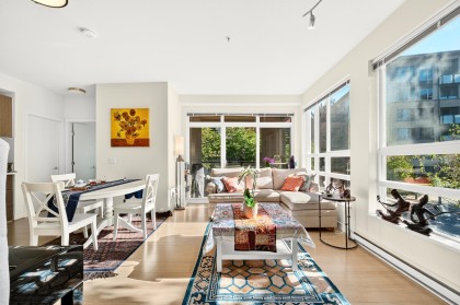 Photo 4 at 218 - 6033 Gray Avenue, University VW, Vancouver West