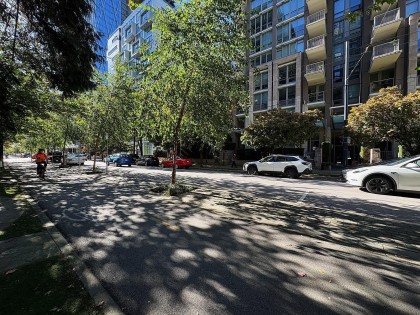 Photo 15 at 1002 - 1055 Richards Street, Downtown VW, Vancouver West