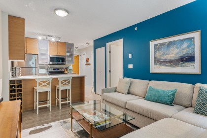 Photo 2 at 306 - 977 Mainland Street, Yaletown, Vancouver West