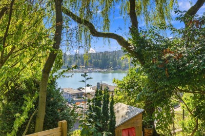 Photo 25 at 2787 Panorama Drive, Deep Cove, North Vancouver