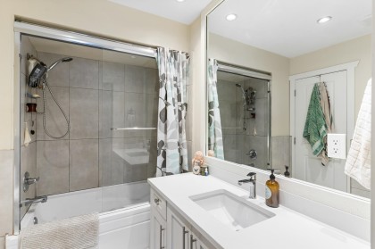 Photo 6 at 18-24 W 16th Avenue, Cambie, Vancouver West