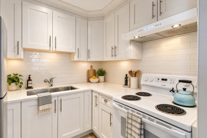 Photo 3 at 18-24 W 16th Avenue, Cambie, Vancouver West