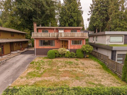 Photo 1 at 4590 Highland Boulevard, Canyon Heights NV, North Vancouver