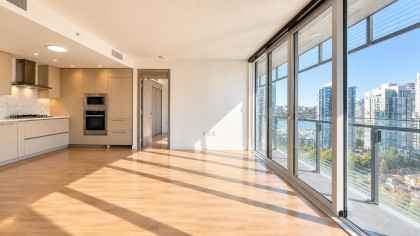 Photo 6 at 1501 - 89 Nelson Street, Yaletown, Vancouver West