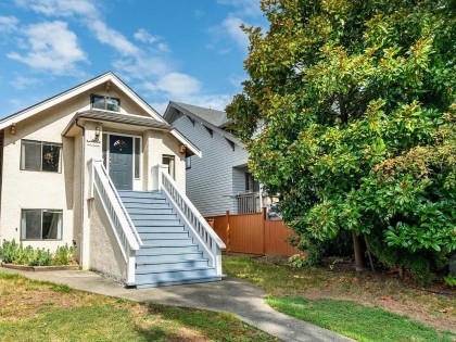 Photo 2 at 295 W 17th Avenue, Cambie, Vancouver West