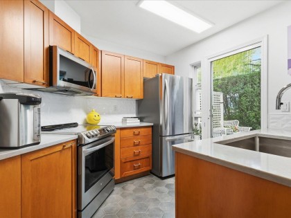 Photo 10 at 101 - 685 W 7th Avenue, Fairview VW, Vancouver West