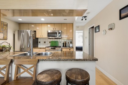 Photo 8 at 2P - 1033 Marinaside Crescent, Yaletown, Vancouver West