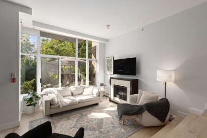 Photo 9 at 14 - 166 W 13th Street, Central Lonsdale, North Vancouver