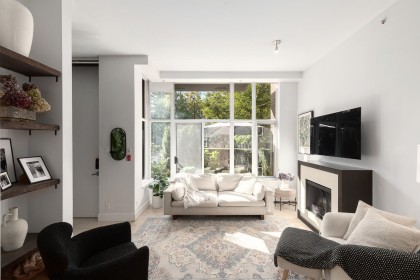 Photo 4 at 14 - 166 W 13th Street, Central Lonsdale, North Vancouver