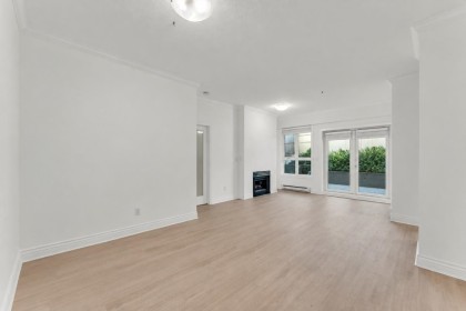 Photo 5 at 104 - 3621 W 26th Avenue, Dunbar, Vancouver West