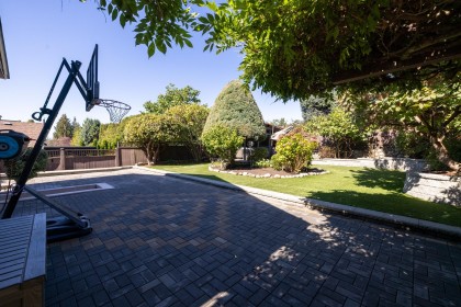 Photo 9 at 424 W Queens Road, Upper Lonsdale, North Vancouver